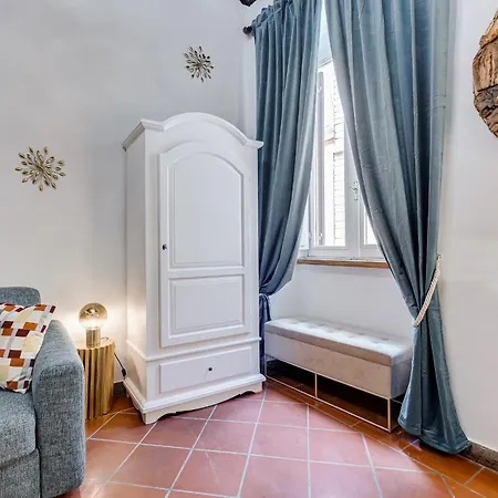 New Spanish Square - Romedreamhome