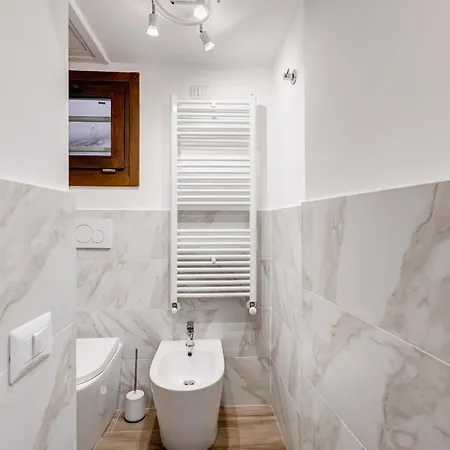 Apartmán New Spanish Square - Romedreamhome