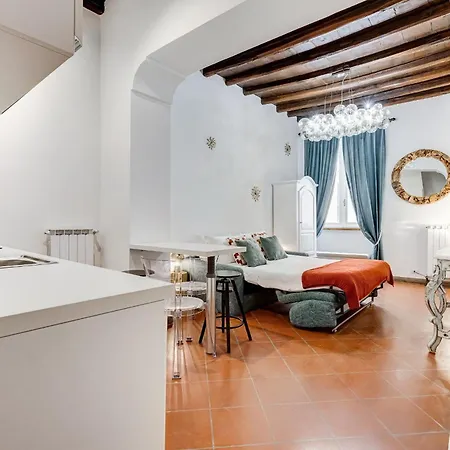 New Spanish Square - Romedreamhome *