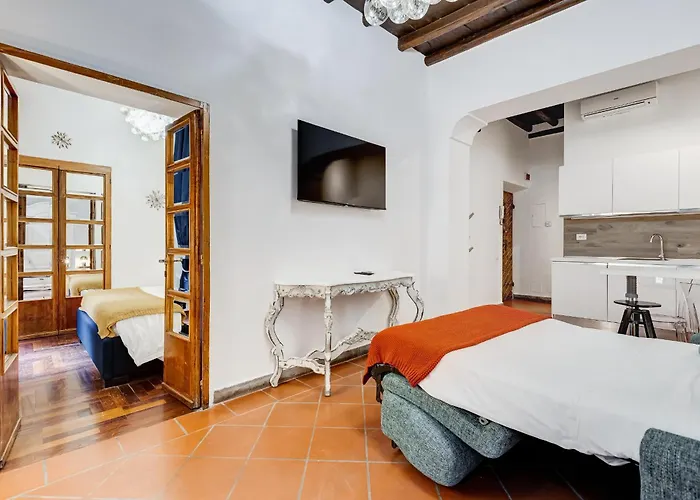 New Spanish Square - Romedreamhome Apartment *